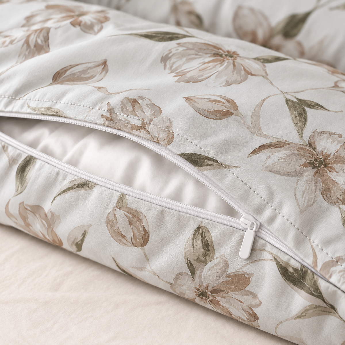 COLCHA HOME Ivory Blossom BOTANICA Collection Duvet Cover