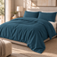 Pétrole Duvet Cover
