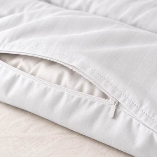 COLCHA HOME Angel Timeless Stripes duvet cover detail.